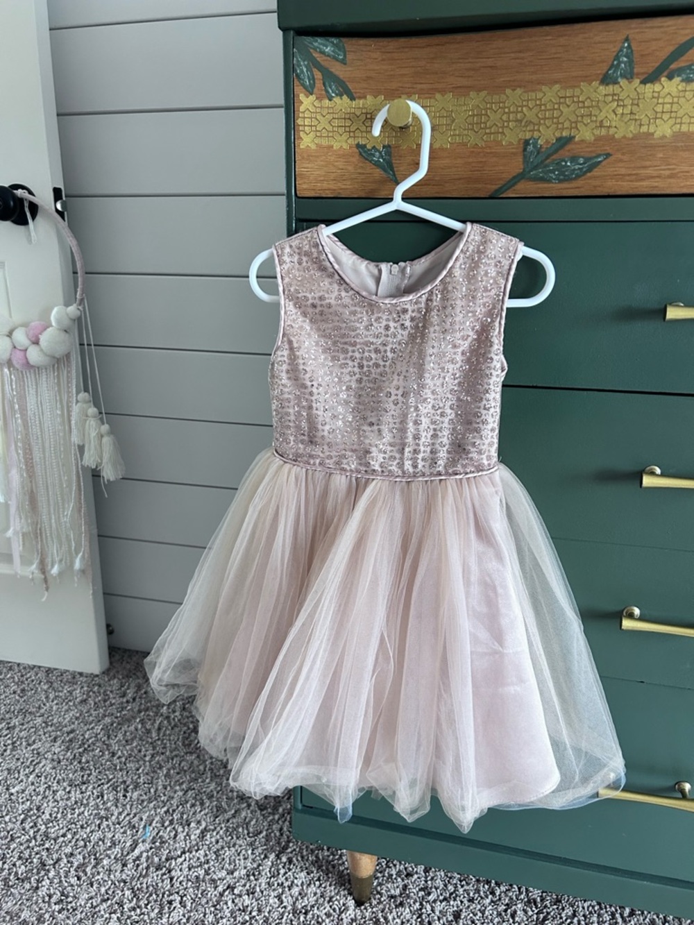 Toddler girls dress size 2T-3T rose gold champagne formal holiday